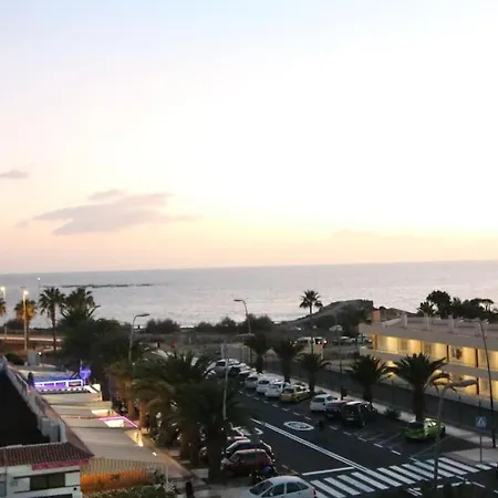 Soleado Y Flamante En Cristianos De Membrillosuites لوس كريستيانوس